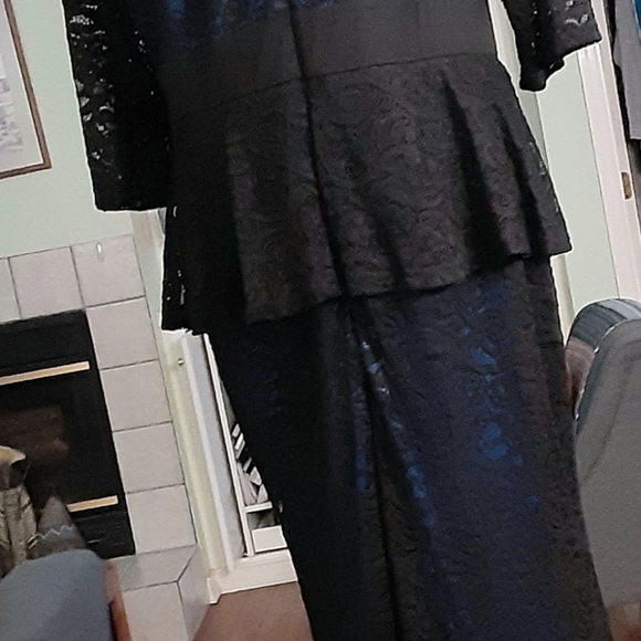 Formal Dress - Picture 10 of 11